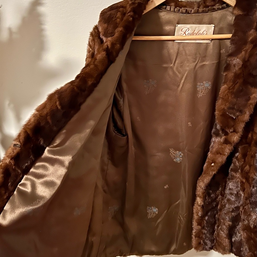Beautiful Authentic Fur Coat - Picture 2 of 7